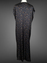 Load image into Gallery viewer, Silk Navy Key Pattern Kaftan FW20970
