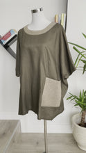 Load and play video in Gallery viewer, Oversized dark green tunic
